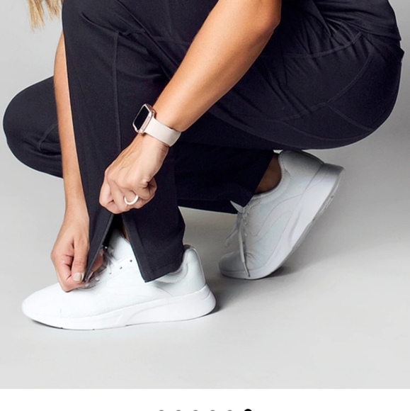 1x Beneftit Nexus black cargo yoga scrubs #6 pockets - Picture 4 of 5